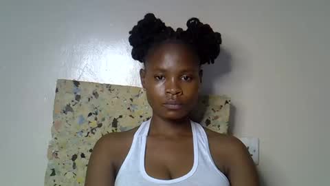 Snapshot of sexy_molyne chatting on March 2026 01:59:02 PM Molyne online show from March 2026 01:59:02 PM