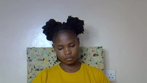 Snapshot of sexy_molyne chatting on March 2026 02:11:02 PM Molyne online show from March 2026 02:11:02 PM