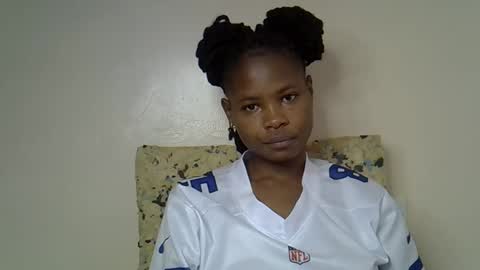 Snapshot of sexy_molyne chatting on April 2026 04:54:02 AM Molyne online show from April 2026 04:54:02 AM