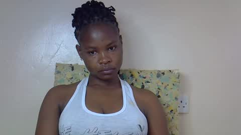 Snapshot of sexy_molyne chatting on April 2026 12:16:02 AM Molyne online show from April 2026 12:16:02 AM