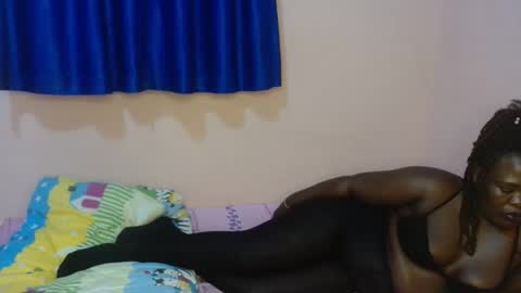 Snapshot of sexy_mummy2 chatting on February 2026 07:11:01 PM lina online show from February 2026 07:11:01 PM