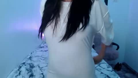 Snapshot of sexy_nam chatting on January 2025 06:54:01 PM Nam online show from January 2025 06:54:01 PM