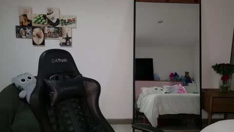 sexy nattaly online show from February 2025 02:09:02 AM