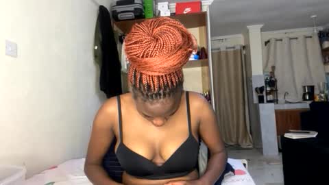 Nyla online show from June 2026 07:13:01 PM