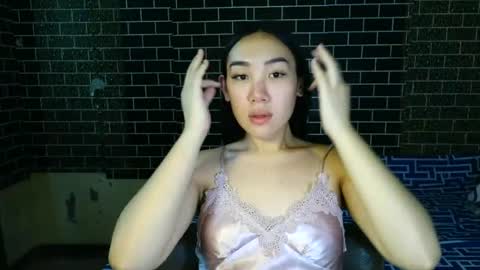 hi im queenie online show from July 2026 02:58:02 AM