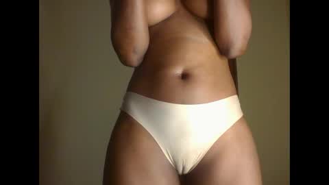 Snapshot of sexy_rio_ chatting on October 2025 04:35:02 AM sexy_rio_ online show from October 2025 04:35:02 AM