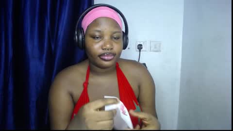 Annie online show from July 2026 07:01:02 PM
