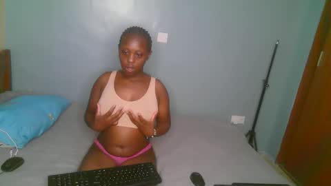 Snapshot of sexy_shava chatting on December 2025 11:41:01 AM sexy_shava online show from December 2025 11:41:01 AM