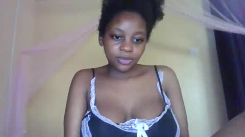 Snapshot of sexy_short chatting on October 2025 05:39:02 AM Janet online show from October 2025 05:39:02 AM