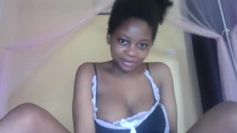 Snapshot of sexy_short chatting on October 2025 04:22:02 AM Janet online show from October 2025 04:22:02 AM