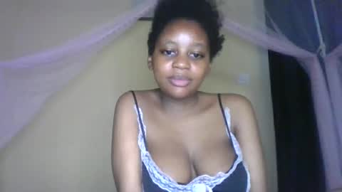 Snapshot of sexy_short chatting on October 2025 04:40:02 AM Janet online show from October 2025 04:40:02 AM