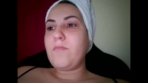 Snapshot of sexy_slimm25 chatting on June 2026 03:39:02 PM Slimm online show from June 2026 03:39:02 PM