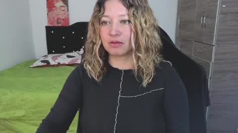 sexy_valeshca online show from May 2026 03:30:01 PM