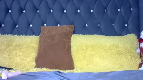sexy_zainaa online show from April 2026 01:36:01 PM