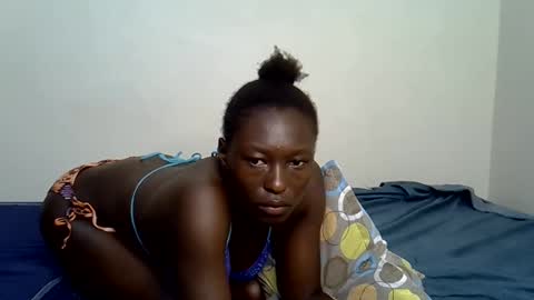 Im Zola online show from May 2026 05:26:02 AM