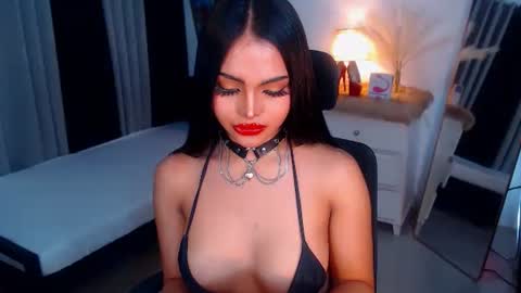 YOUR MISTRESS GODDESSS ADRIANA online show from February 2025 03:11:02 AM