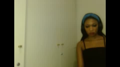 Snapshot of sexyalender02 chatting on January 2025 04:14:02 PM sexyalender02 online show from January 2025 04:14:02 PM