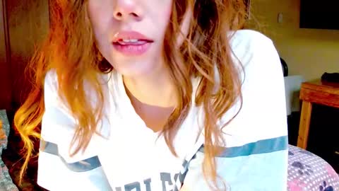 Snapshot of sexyaliceskay chatting on February 2026 05:33:01 PM Alice Skay online show from February 2026 05:33:01 PM