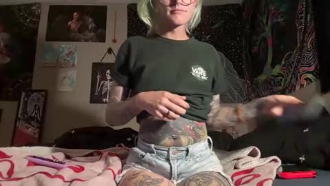 Ollie online show from May 2026 12:08:02 AM