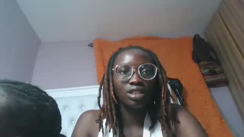 sexyary online show from May 2026 10:07:01 PM