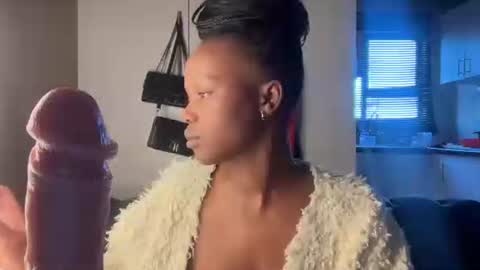 sexyasszeeee online show from May 2026 02:45:01 PM