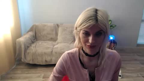 Snapshot of sexybeatriice chatting on April 2026 06:21:01 AM sexybeatriice online show from April 2026 06:21:01 AM