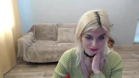 Snapshot of sexybeatriice chatting on April 2026 06:41:02 AM sexybeatriice online show from April 2026 06:41:02 AM
