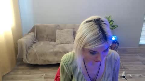 Snapshot of sexybeatriice chatting on April 2026 06:47:02 AM sexybeatriice online show from April 2026 06:47:02 AM