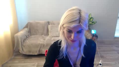 Snapshot of sexybeatriice chatting on May 2026 06:42:02 AM sexybeatriice online show from May 2026 06:42:02 AM