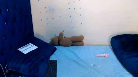 Sexybilha483 online show from June 2026 06:05:02 AM