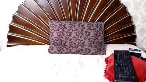 Snapshot of sexyblondebush chatting on February 2026 06:22:01 AM Lana online show from February 2026 06:22:01 AM