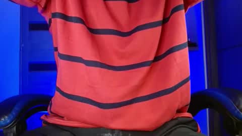 Snapshot of sexyboy_bigclit chatting on April 2026 09:10:01 AM Iker online show from April 2026 09:10:01 AM