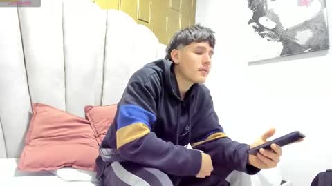 owen sky online show from September 2025 12:07:02 PM