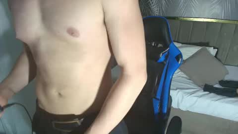 owen sky online show from October 2025 12:17:02 PM