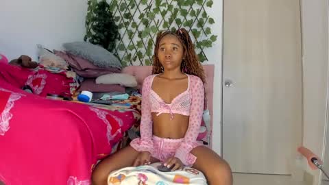 sofia online show from February 2025 08:27:02 AM