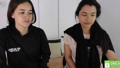 chanell and yina online show from November 2025 01:21:02 PM