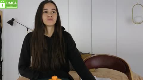 chanell and yina online show from February 2026 01:20:02 PM