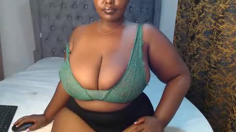 Snapshot of sexychocco_ chatting on January 2025 06:12:02 PM sexychocco online show from January 2025 06:12:02 PM