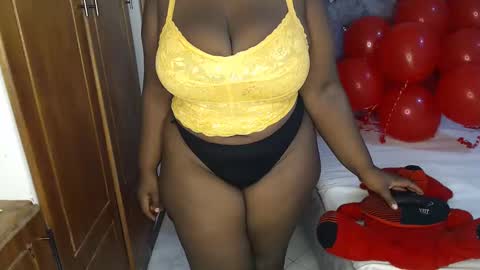 Snapshot of sexychocco_ chatting on February 2025 08:44:02 PM sexychocco online show from February 2025 08:44:02 PM