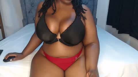 Snapshot of sexychocco_ chatting on September 2025 10:33:02 PM sexychocco online show from September 2025 10:33:02 PM