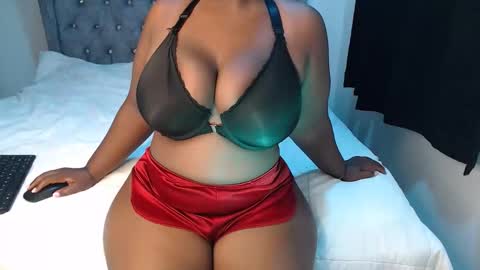 Snapshot of sexychocco_ chatting on November 2025 06:24:01 AM sexychocco online show from November 2025 06:24:01 AM