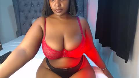 Snapshot of sexychocco_ chatting on November 2025 07:32:02 PM sexychocco online show from November 2025 07:32:02 PM