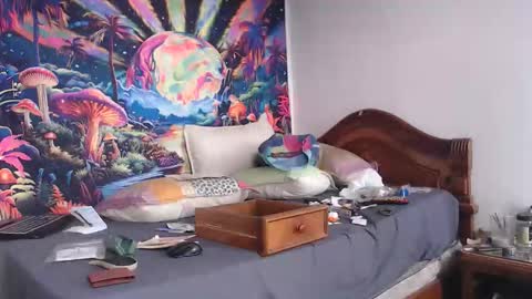 Snapshot of sexydarkhunter2 chatting on February 2026 07:06:02 PM Mike online show from February 2026 07:06:02 PM