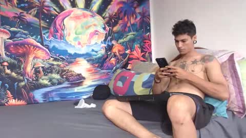 Snapshot of sexydarkhunter2 chatting on February 2026 06:15:01 PM Mike online show from February 2026 06:15:01 PM