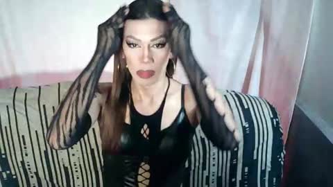 Devine online show from May 2026 06:47:01 PM
