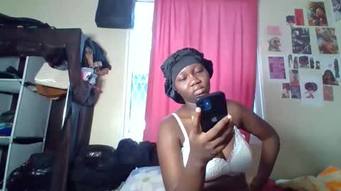 Dominah  online show from May 2026 06:07:01 AM