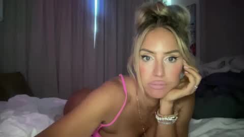 Snapshot of sexygoodvibebabe69 chatting on December 2024 02:08:02 PM Ashley Love online show from December 2024 02:08:02 PM