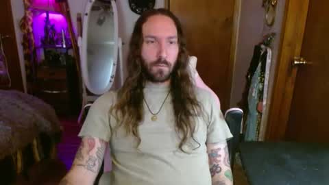 sexyhippieman117 online show from September 2025 07:03:01 PM