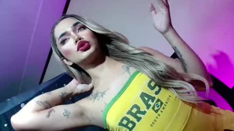 sexyhotbabe18 online show from June 2026 07:33:01 PM