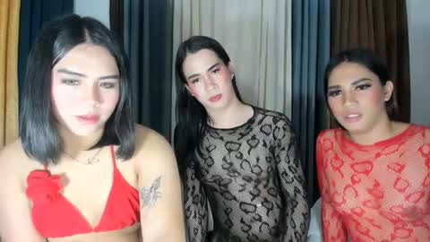 Snapshot of sexyhotladyboy4u chatting on September 2025 02:30:01 PM kara miya nina online show from September 2025 02:30:01 PM